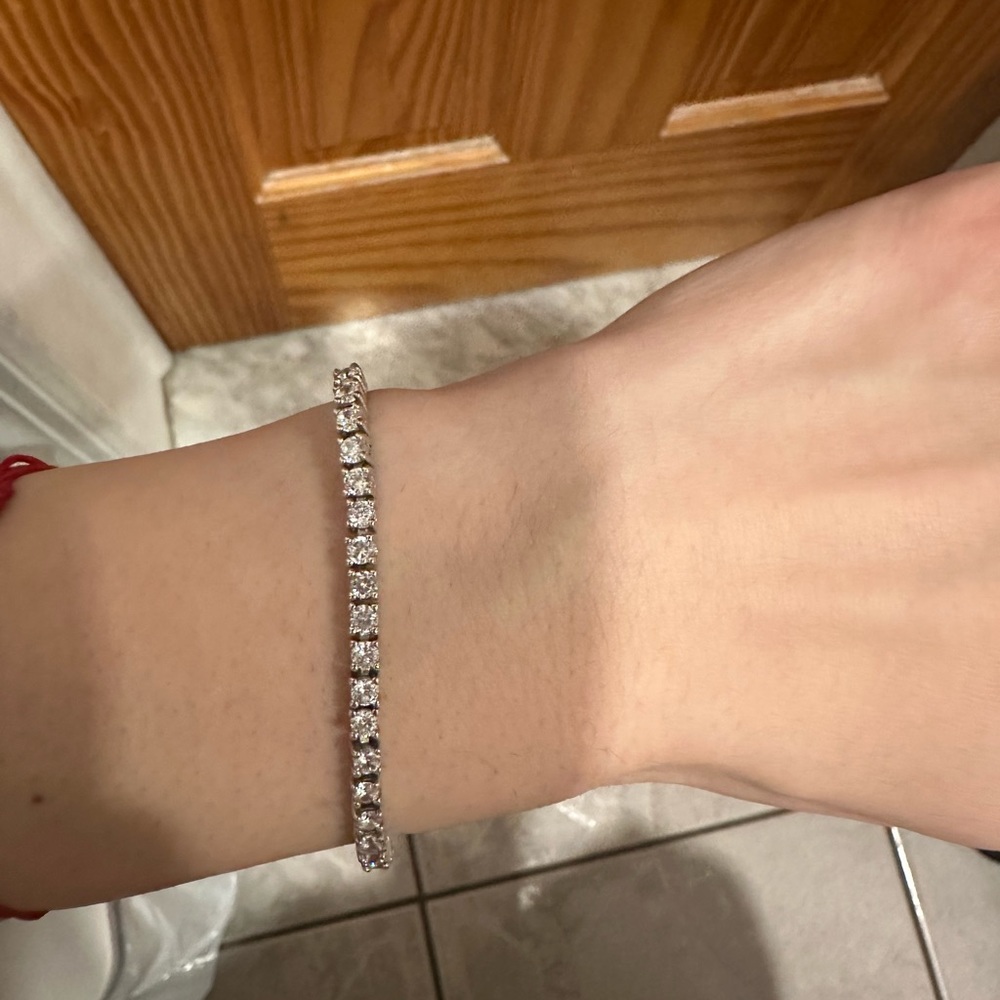 Stainless steel tennis bracelet. Beautiful. 7 inch length